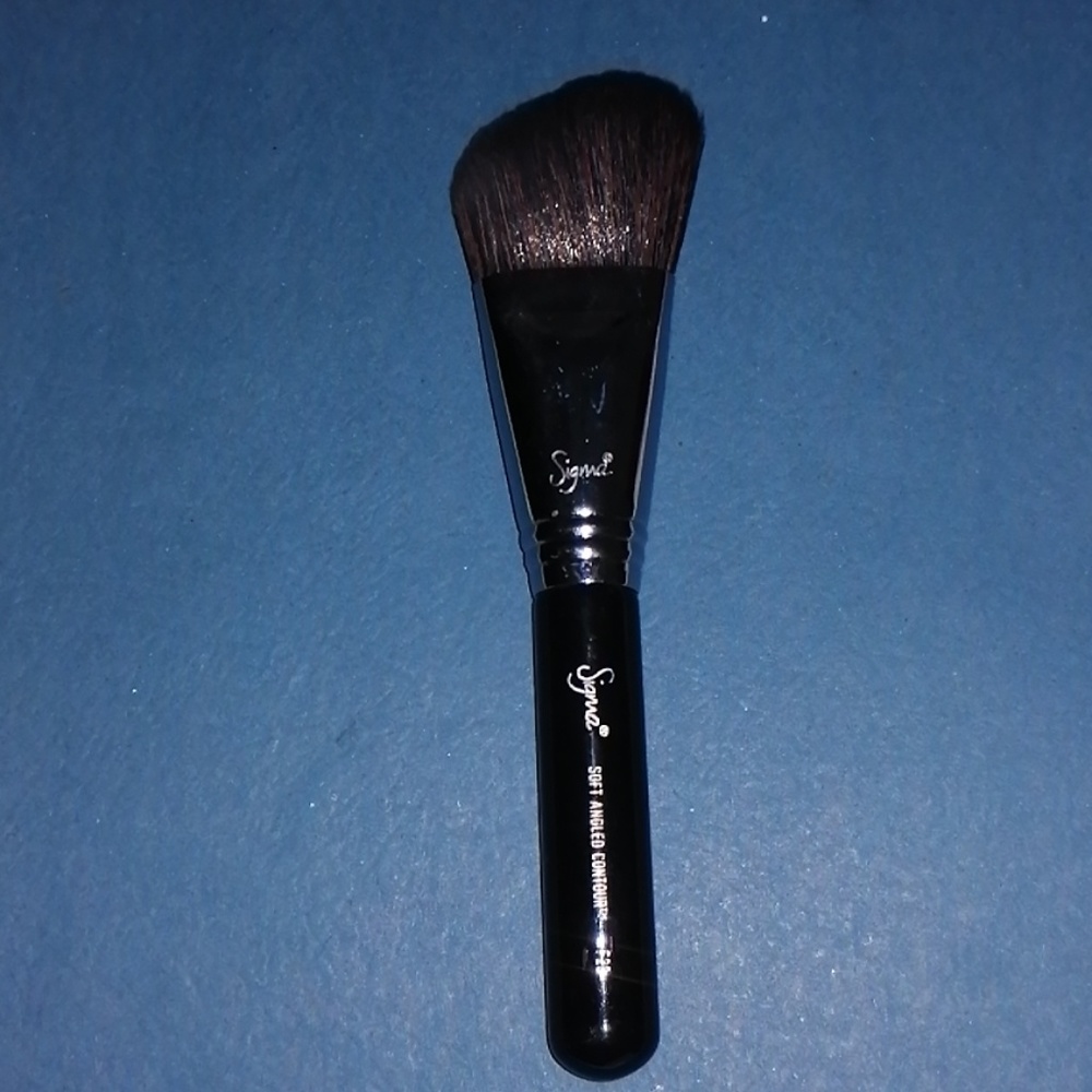 Sigma soft angled contour brush F23